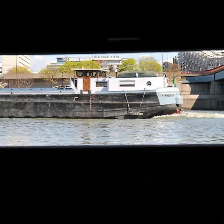 Botel Peniche Barbara Sèvres